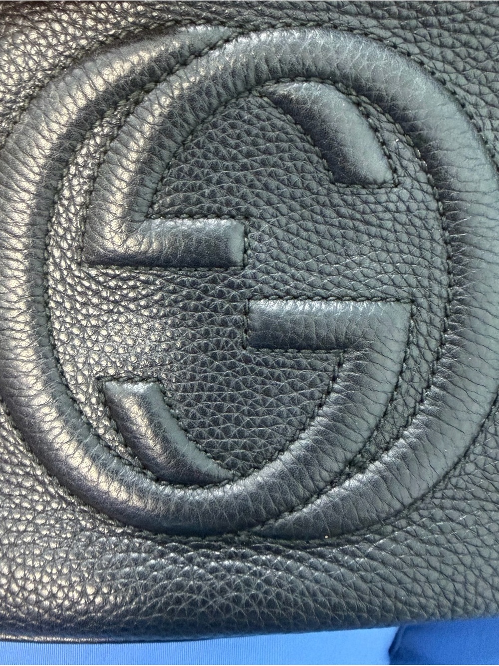 Gucci Black Pebbled Leather Crossbody with Tassel - Picture 5 of 6